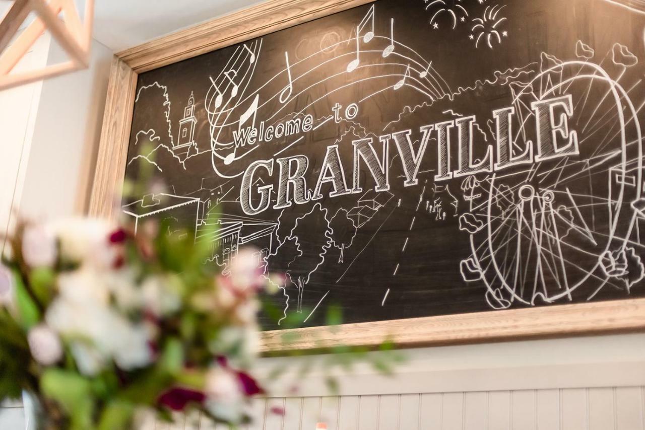 Studio 555 Granville Экстерьер фото